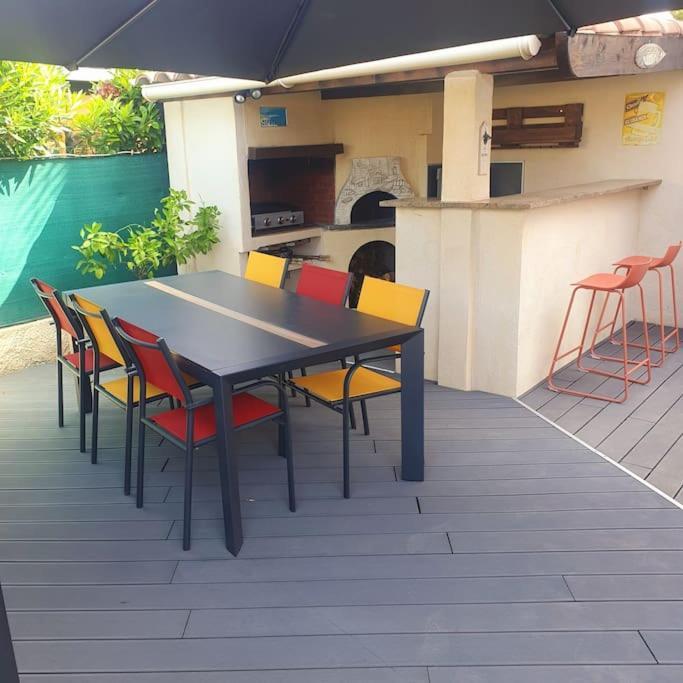 Joli Haut De Villa 3 Chambres Climatise Avec Jacuzzi Marignane Eksteriør billede