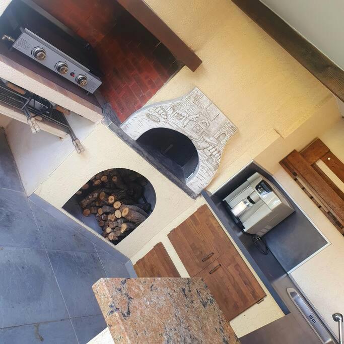 Joli Haut De Villa 3 Chambres Climatise Avec Jacuzzi Marignane Eksteriør billede